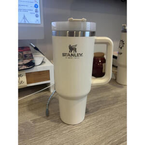 Stanley 40oz Tumbler Cream *NO STRAW